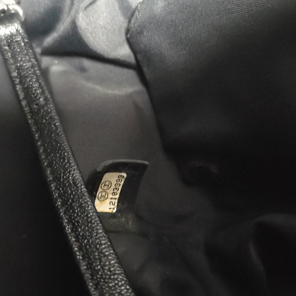 Chanel Black Quilted Tote Bag - Picture 7 of 12